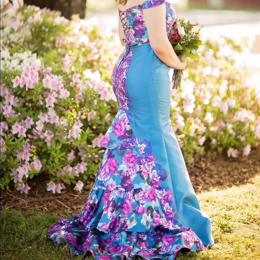 Stunning two piece prom dress